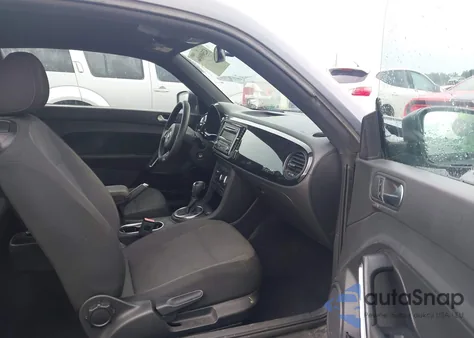 2014 Volkswagen Beetle 2.5L Entry из США, поврежденный, VIN 3VWFP7AT9EM627658